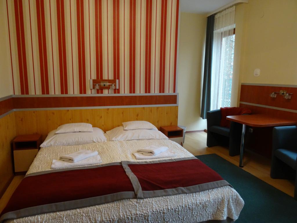 Fortuna Hotel Miskolc Værelse billede