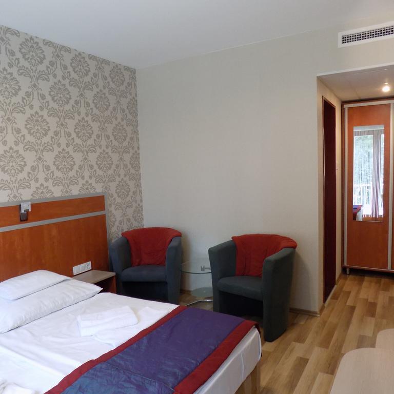 Fortuna Hotel Miskolc Eksteriør billede